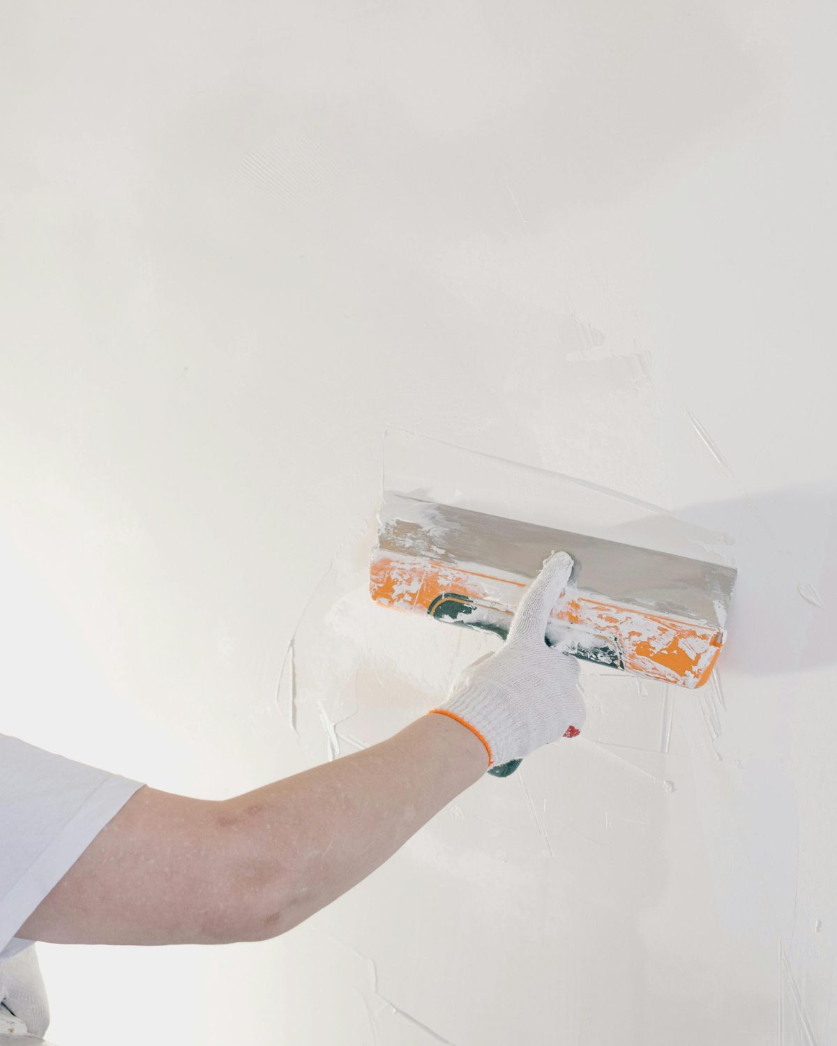 OM Putz-Bau - Handwerker bei der Arbeit